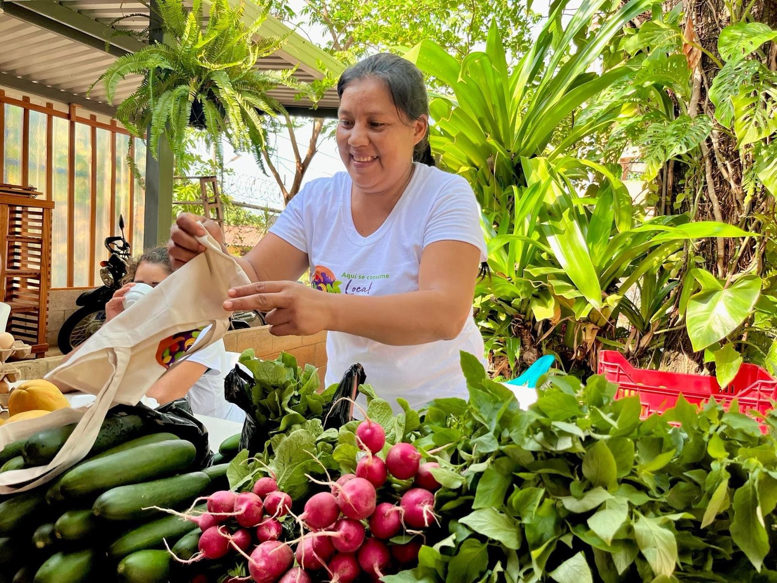 ¡Aquí se consume local y hacemos economía solidaria!